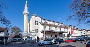 Die Fatih-Moschee in Heilbronn geh&ouml;rt der Islamischen Gemeinschaft Milli G&ouml;r&uuml;s (IGMG) an, die im Verfassungsschutzbericht erw&auml;hnt wird.