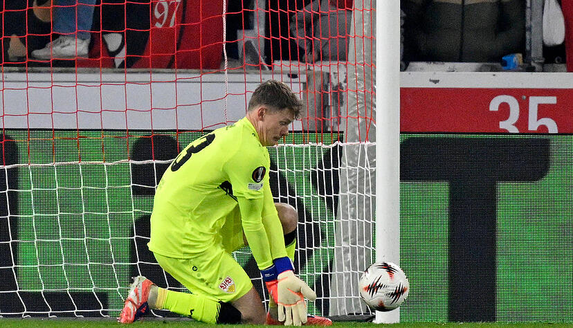 Alexander Nübel: Verhinderte nach einer knappen Viertelstunde den 0:1-Rückstand. Der Torwart des VfB Stuttgart hatte nicht viel zu tun. Note: 3 Alexander Nübel: Verhinderte nach einer knappen Viertelstunde den 0:1-Rückstand. Der Torwart des VfB Stuttgart hatte nicht viel zu tun. Note: 3
