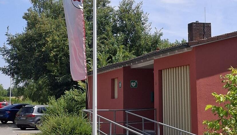 In einigen Wahllokalen der Gro&szlig;en Kreisstadt &Ouml;hringen und in den Teilorten waren zum Schichtwechsel bereits 30 Prozent der Wahlberechtigten, um zu entscheiden, wer Oberb&uuml;rgermeister von &Ouml;hringen werden soll.