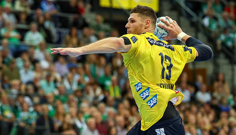 Sebastian Heymann will endlich wieder in dieser Weise zum Torwurf ansetzen. Das Comeback des 27-Jährigen ist jedenfalls in Sicht.