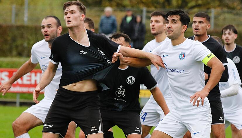 Stürmer Luis Weber und der VfR Heilbronn sind gegen Calcio Leinfelden-Echterdingen trotz der Niederlage nicht chancenlos. Stürmer Luis Weber und der VfR Heilbronn sind gegen Calcio Leinfelden-Echterdingen trotz der Niederlage nicht chancenlos.