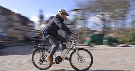 Pedelecs machen Rad fahren ohne Anstrengung möglich. Foto: HUK-COBURG.