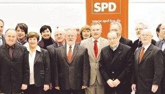 Die Jubilarehrung ist für die SPD immer eine besondere Veranstaltung. Nach Ehrung und Foto verbrachte die SPD-Familie die Feier in geselliger Runde.Foto: Dennis Mugler Die Jubilarehrung ist für die SPD immer eine besondere Veranstaltung. Nach Ehrung und Foto verbrachte die SPD-Familie die Feier in geselliger Runde.Foto: Dennis Mugler