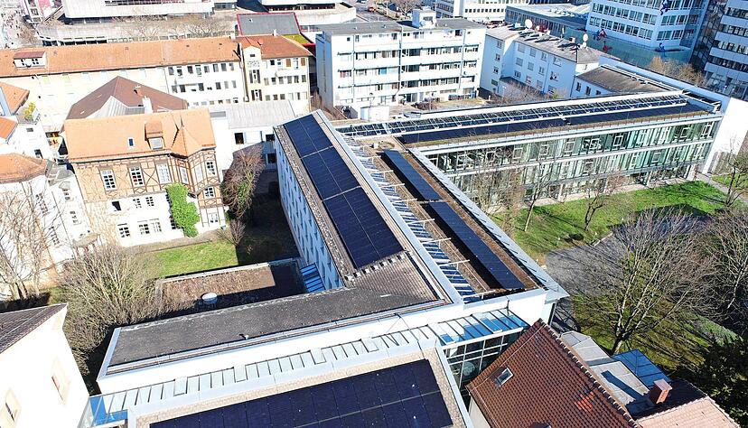 Der städtische Anteil des mit Photovoltaik erzeugten Stroms in Heilbronn liegt bei sechs Prozent. Einen Beitrag leistet die Anlage auf dem Technischen Rathaus.