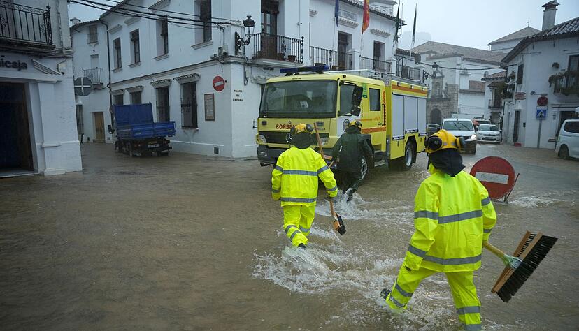 Stra&szlig;en standen in Grazalema zeitweise unter Wasser. (Archivbild)