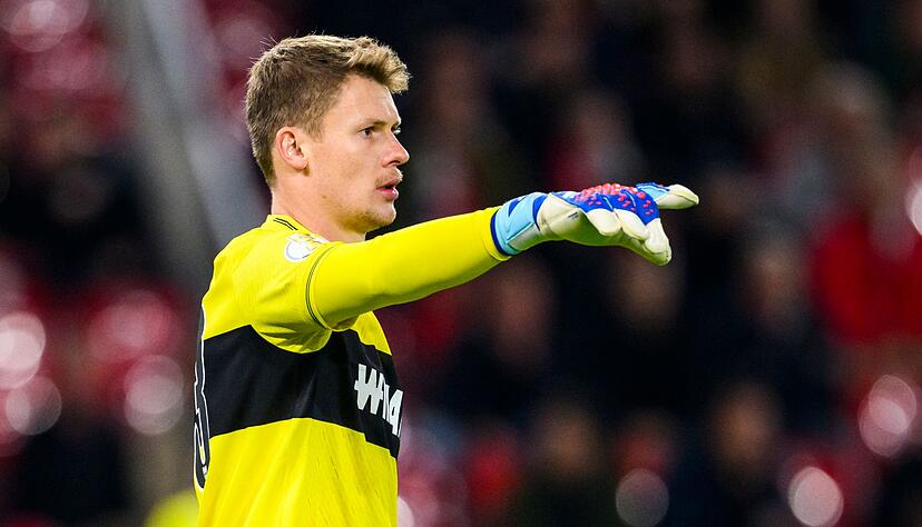 Alexander Nübel bleibt noch zwei Jahre beim VfB Stuttgart. Alexander Nübel bleibt noch zwei Jahre beim VfB Stuttgart.