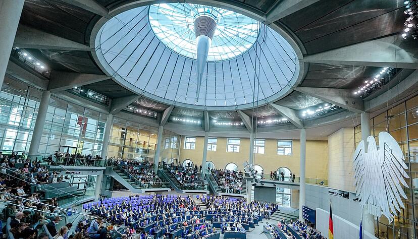 Es ist die erste Generaldebatte im Bundestag seit dem Regierungswechsel.