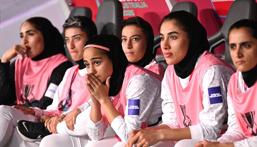 Das Schicksal der iranischen Fu&szlig;ballerinnen bewegt viele Menschen. (Archivbild)