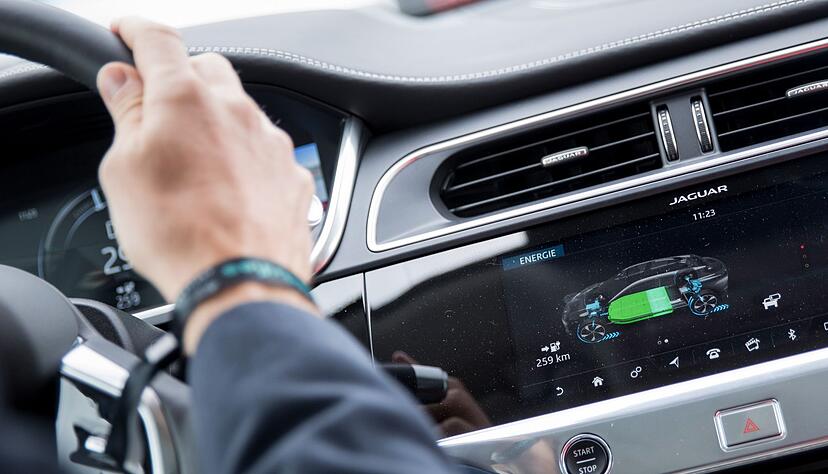 Auf die lange Sicht: Je fitter der Antriebsakku im E-Auto ist, desto l&auml;nger die m&ouml;gliche Reichweite.