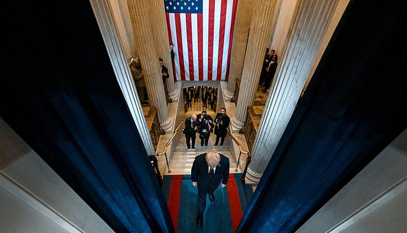 Donald Trump will unmittelbar nach seiner Vereidigung als US-Pr&auml;sident folgenschwere Entscheidungen treffen.