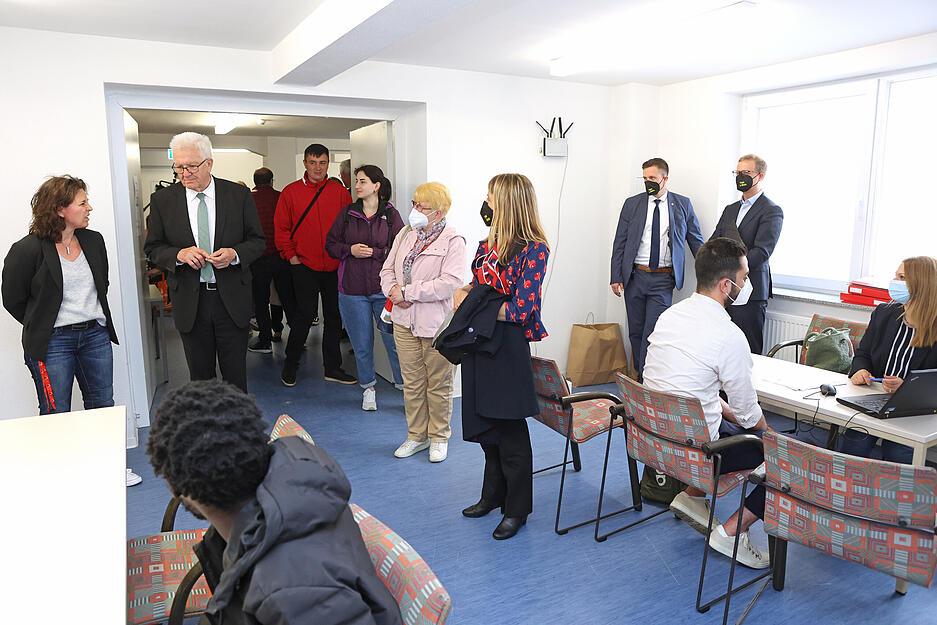 Ministerpräsident Kretschmann trifft in Heilbronn Ukraine-Flüchtlinge