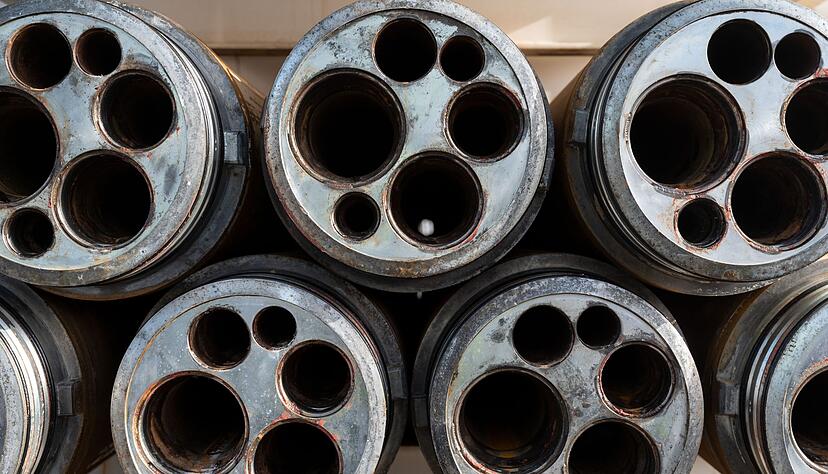 Tunnelvortriebsrohre auf einer Baustelle f&uuml;r die geplanten Stromautobahn Suedlink in der N&auml;he des Umspannwerks Gro&szlig;gartach in Baden-W&uuml;rttemberg.