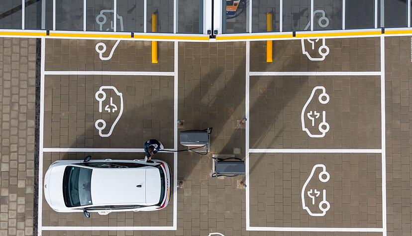 Die Zahl der Elektroautos auf deutschen Straßen nähert sich zwei Millionen.