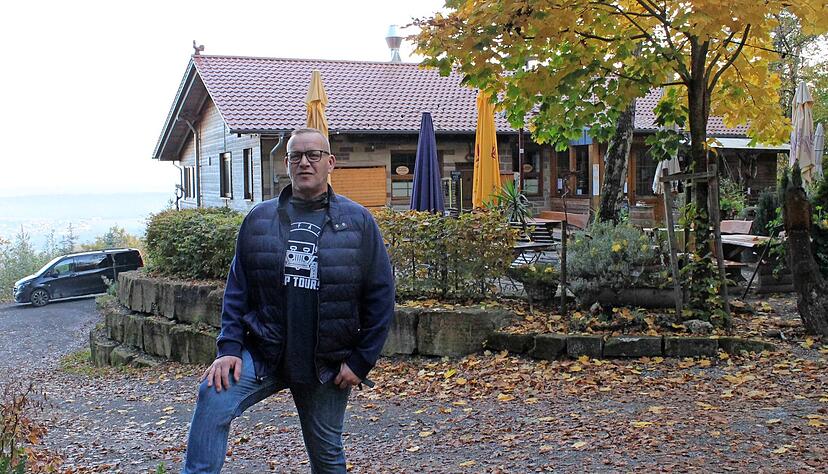 Vor knapp acht Jahren hat J&uuml;rgen Thumlert die Ausflugsgastst&auml;tte in Schwaigern-Stetten gepachtet und die Kapazit&auml;ten auf 350 Sitzpl&auml;tze erweitert. 
Foto: Friedhelm R&ouml;mer