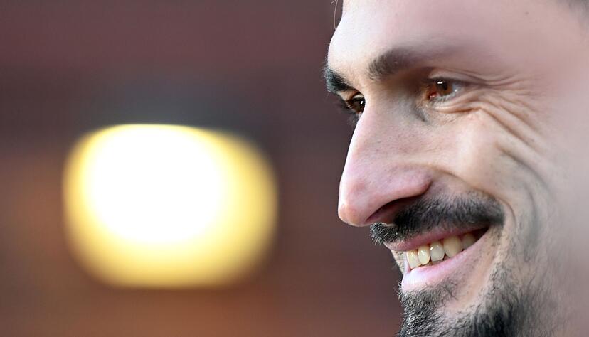 Er hat gut lachen - Mats Hummels ist nun R&ouml;mer.