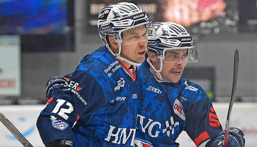 Justin Kirsch (links) traf als einziger im Penaltyschießen.
Foto: Archiv/Mario Berger