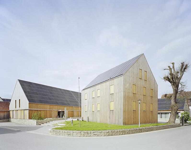 Vorbildlicher Ansatz dörflicher Revitalisierung: ehemalige landwirtschaftliche Hofanlage in Weikersheim-Schäftersheim. Foto: Brigida Gonzáles