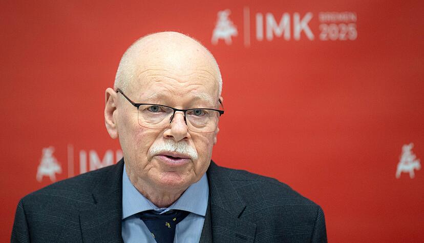 Ulrich M&auml;urer (SPD), Innensenator von Bremen, berichtet &uuml;ber die Ergebnisse einer Sonder-Videokonferenz der Innenminister von Bund und L&auml;ndern zu der Gewalttat in Aschaffenburg.