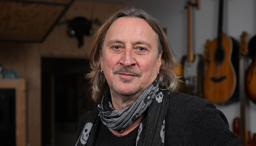 Seine weiblichen Fans werfen ihm immer noch Unterw&auml;sche auf die B&uuml;hne.