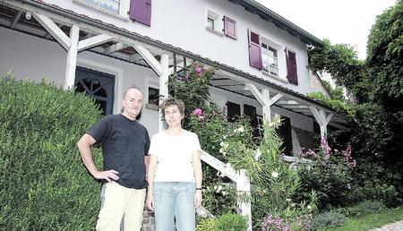 Margit und Martin Hartung schufen sich fast in Eigenleistung eine eigene Idylle in Langenbeutingen. F&uuml;r die Arbeiten an dem fast 400 Jahre alten Geb&auml;ude erhielten sie nach eigenen Angaben keine Zusch&uuml;sse.