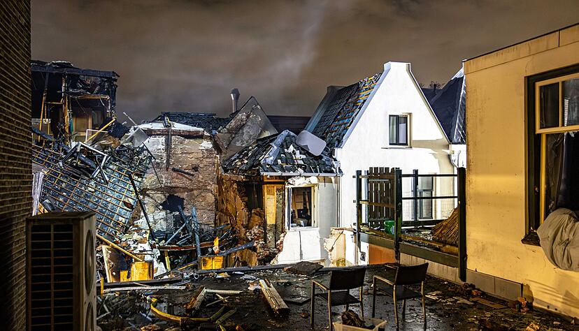 Häuser in Utrecht sind nach einer Explosion vom Donnerstag stark beschädigt. Häuser in Utrecht sind nach einer Explosion vom Donnerstag stark beschädigt.