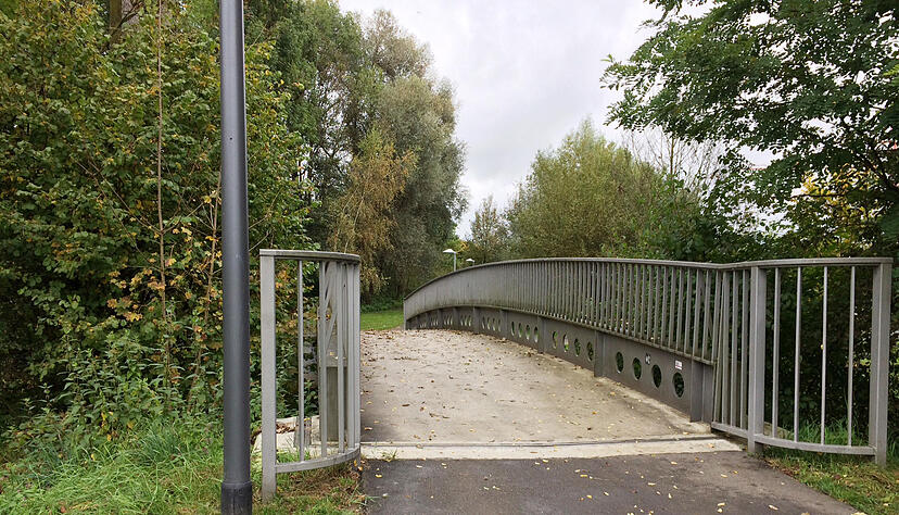 An dieser Brücke über die Ohrn auf dem ehemaligen Gelände der Landesgartenschau kam es zu der Auseinandersetzung mit tödlichem Ausgang. Foto: YvonneTscherwitschke An dieser Brücke über die Ohrn auf dem ehemaligen Gelände der Landesgartenschau kam es zu der Auseinandersetzung mit tödlichem Ausgang. Foto: YvonneTscherwitschke