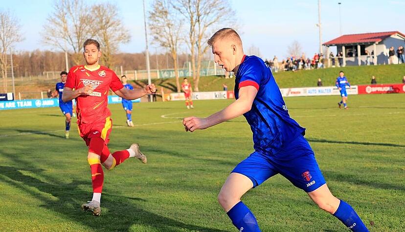 Hollenbachs Niklas Breuninger zeigte in der Innenverteidigung eine solide Leistung und bekommt wohl auch gegen Mannheim das Vertrauen.
Foto: Marc Schmerbeck