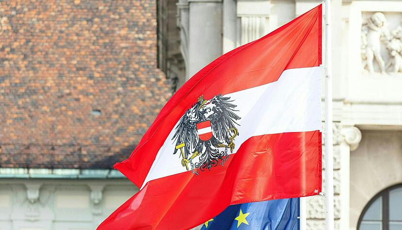 Die EU-Kommission beaufsichtigt, ob die EU-L&auml;nder die Regeln f&uuml;r Haushaltsdefizite und Staatsschulden einhalten. (Archivbild)