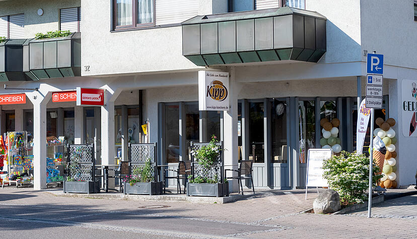 Neben Gerdas Laden in der Ilsfelder Stra&szlig;e zieht wieder ein Laden ein. Die B&auml;ckerei Kipp aus Leingarten hat eine Filiale er&ouml;ffnet.