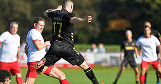 Für ein Benefizspiel gegen die Legendenauswahl Unterland reisten die Altinternationalen des 1. FC Köln nach Heilbronn.