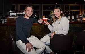 Am Samstagabend fand die neue After-Pferdemarkt-Party in der Sky-Bar im Parkhotel statt. Am Samstagabend fand die neue After-Pferdemarkt-Party in der Sky-Bar im Parkhotel statt.