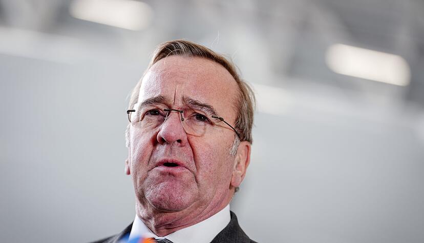 Aus Sicht von Übersetzer Klaus Jöken hat der Pistorius aus dem «Asterix»-Band eine verblüffende Nähe zum deutschen Verteidigungsminister. (Archivbild) Aus Sicht von Übersetzer Klaus Jöken hat der Pistorius aus dem «Asterix»-Band eine verblüffende Nähe zum deutschen Verteidigungsminister. (Archivbild)