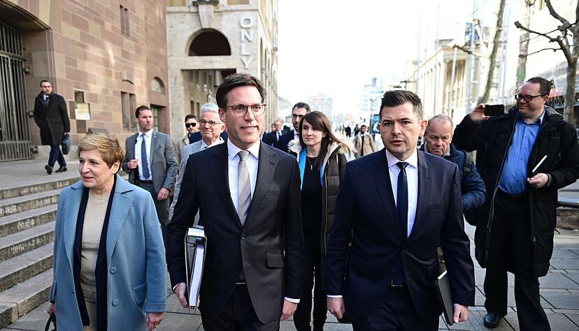 CDU-Chef Manuel Hagel kam mit seinem Team kurz danach zum ersten Sondierungsgespräch. (Archivbild) CDU-Chef Manuel Hagel kam mit seinem Team kurz danach zum ersten Sondierungsgespräch. (Archivbild)