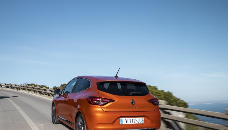 An dem stimmigen Design hat sich beim Clio nichts verändert. An dem stimmigen Design hat sich beim Clio nichts verändert.