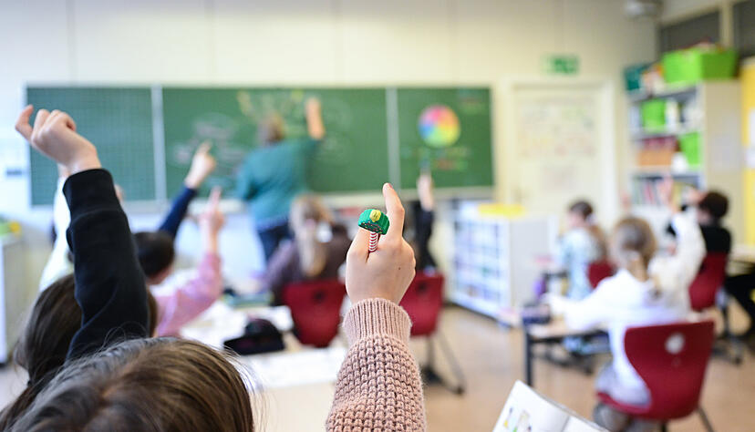 Um nach der vierten Klasse auf ein Gymnasium wechseln zu wollen, reicht nicht allein der Wunsch der Eltern. Auch Tests spielen unter Umständen eine Rolle.