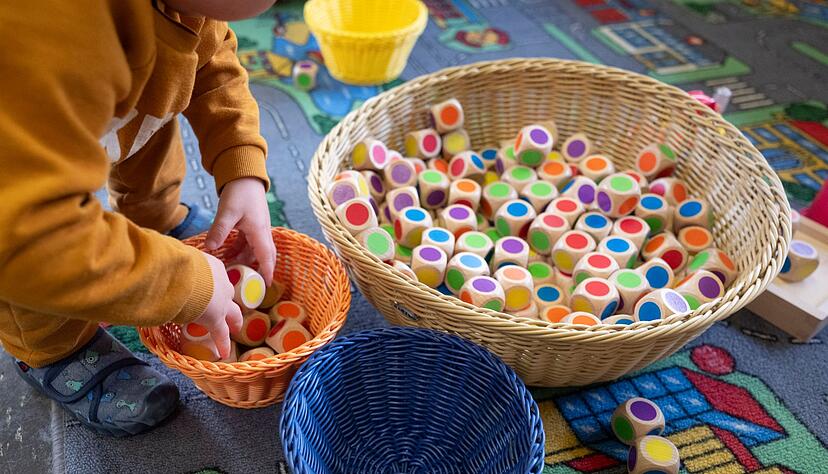 Nirgendwo erfüllen so viele Kitas die wissenschaftlichen Empfehlungen zur Personalausstattung wie in Baden-Württemberg. (Archivbild) Nirgendwo erfüllen so viele Kitas die wissenschaftlichen Empfehlungen zur Personalausstattung wie in Baden-Württemberg. (Archivbild)
