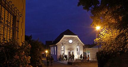 Die ehemalige Synagoge in Heinsheim ist am Donnerstagabend eingeweiht worden. Sie dient künftig der Erinnerung, dem Dialog und der Begegnung.
Foto: Ralf Seidel