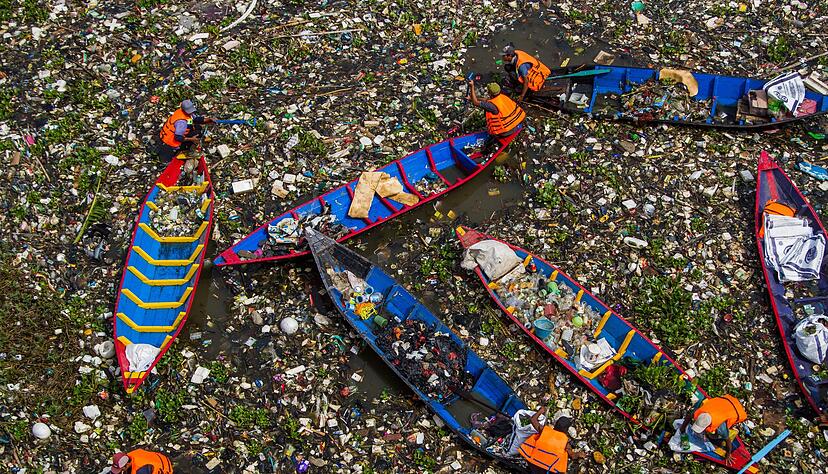Bilder wie diese zeigen, warum der Citarum oft &laquo;dreckigster Fluss der Welt&raquo; genannt wird.