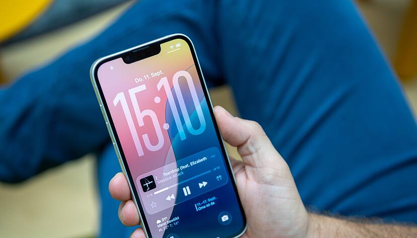 Alles neu - auf jeden Fall optisch setzt iOS26 neue Akzente und gibt viel mehr Möglichkeiten zur Individualisierung.
