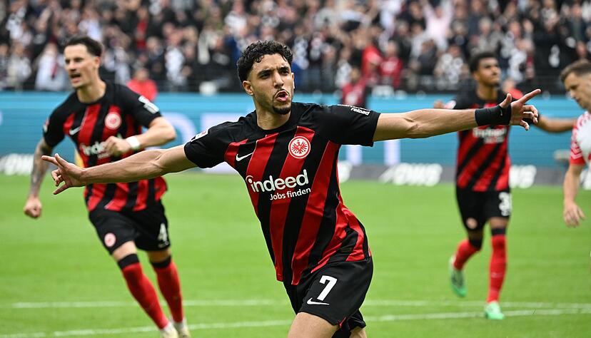 Omar Marmoush wird auch in den kommenden Monaten das Trikot von Eintracht Frankfurt tragen. Omar Marmoush wird auch in den kommenden Monaten das Trikot von Eintracht Frankfurt tragen.