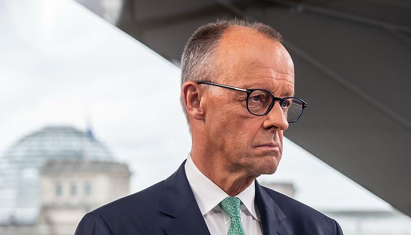 Der Kanzler stellt klar: Es gibt noch keine Pl&auml;ne f&uuml;r die Entsendung deutscher Soldaten in die Ukraine.