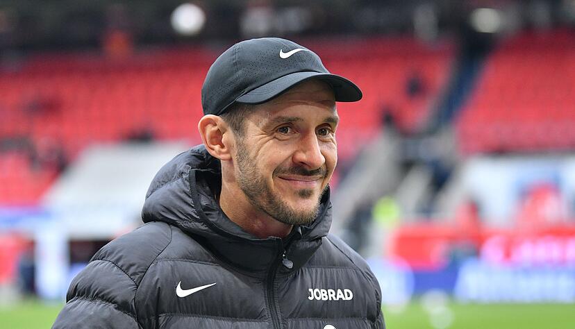 Freiburgs Trainer Schuster erhofft sich gegen Salzburg drei Punkte.