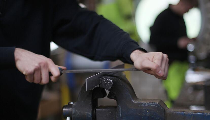 W&auml;hrend der gesetzliche K&uuml;ndigungsschutz nach der Wartezeit immer nach sechs Monaten greift, kann die Probezeit auch f&uuml;r einen k&uuml;rzeren oder l&auml;ngeren Zeitraum vereinbart werden.