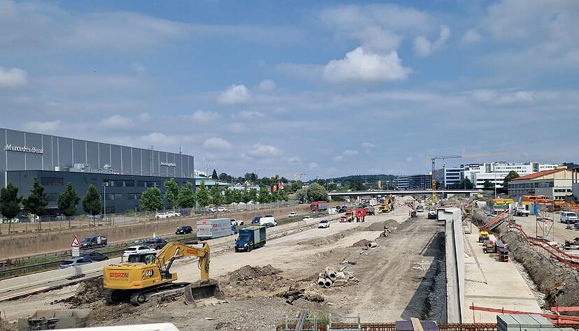 Auf der Baustelle der A81 war eine Fliegerbombe gefunden worden.