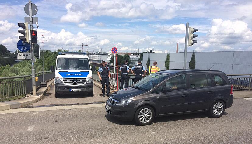 Protest gegen Castortransport auf dem Neckar | 26.6.