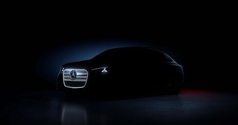 Geheimnisvolle Sil­hou­et­te der neuen elektrischen C-Klasse von Mercedes-Benz