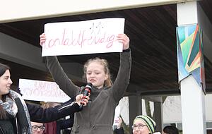 Zum 50. Jubil&auml;um des Geb&auml;udes erstellten Sch&uuml;ler Plakate mit 50 Aspekten, die das Schulleben am Julius-Kerner-Gymnasium ausmachen.