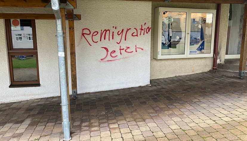 Die Polizei ermittelt in Wüstenrot. Die Polizei ermittelt in Wüstenrot.