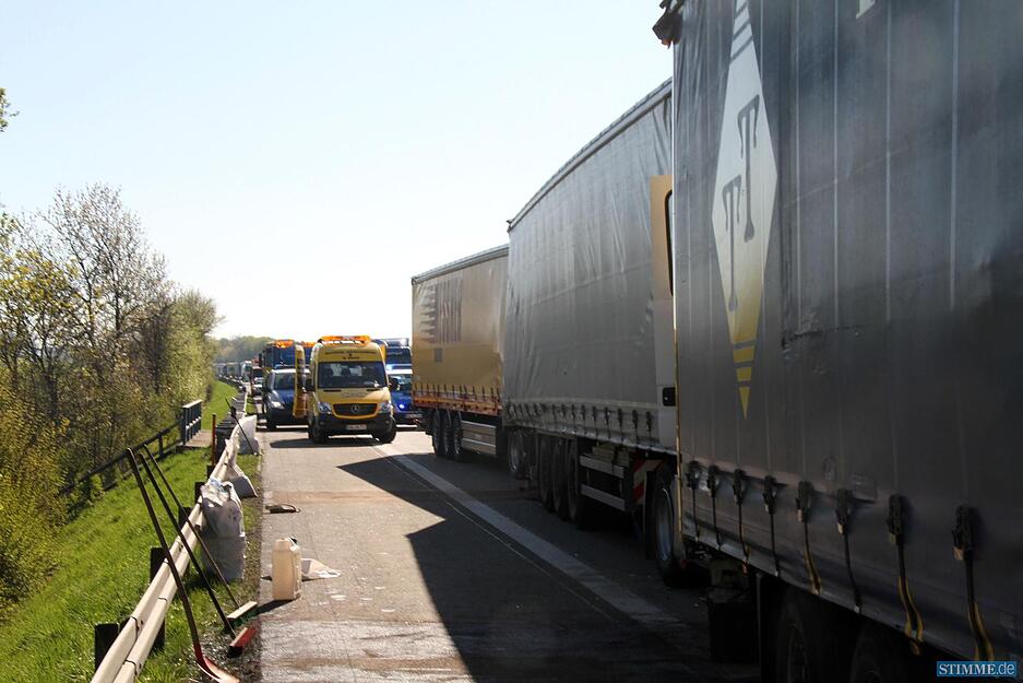 A6: Lkw-Unfall bei Ilshofen