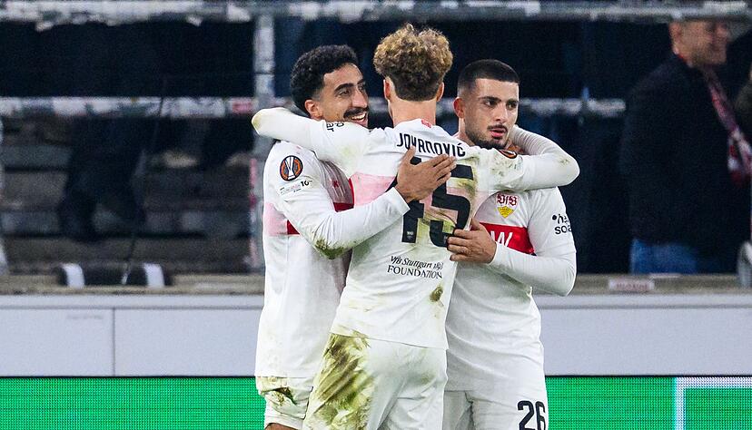 Tiago Tom&aacute;s jubelt &uuml;ber sein Tor zum 2:0.